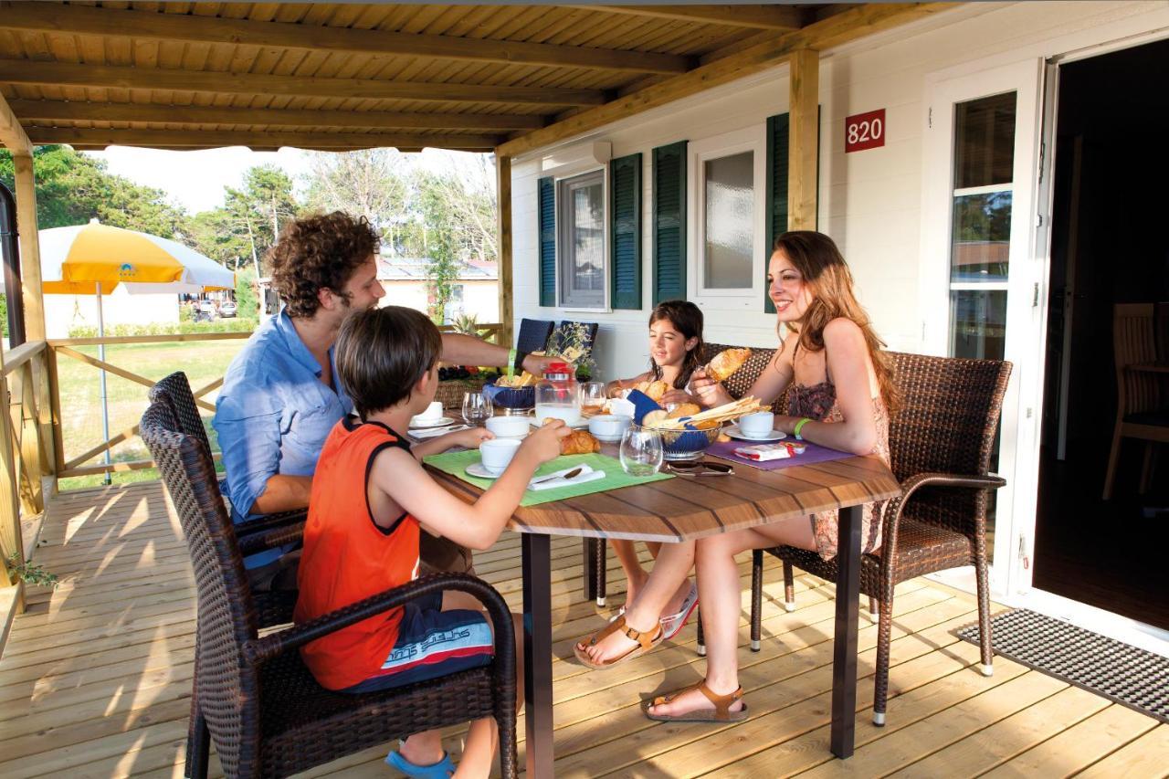Villaggio Turistico Internazionale Bibione Buitenkant foto