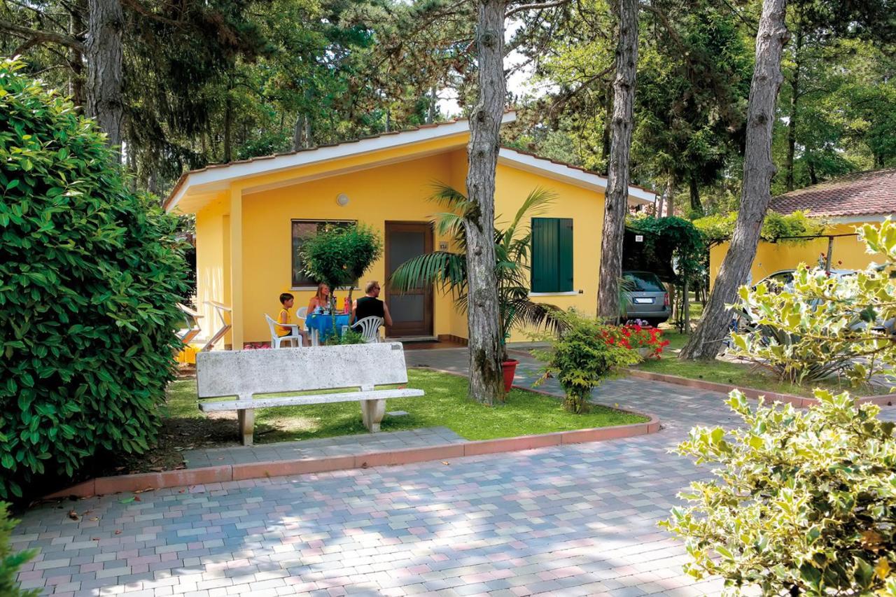 Villaggio Turistico Internazionale Bibione Buitenkant foto